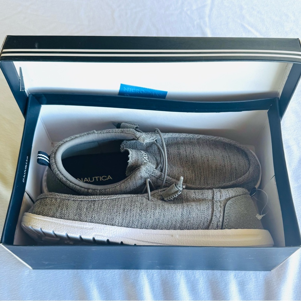 Nautica Boys Youth Comfort Loafers Lace-Up Boat Shoe Lightweight Casual Size 5
